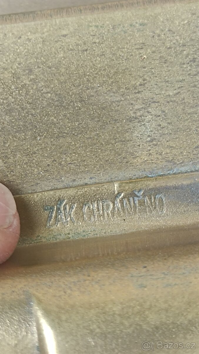 Obrovsky velmi starý mlynek na kavu ZAK. CHRANĚNO - 13