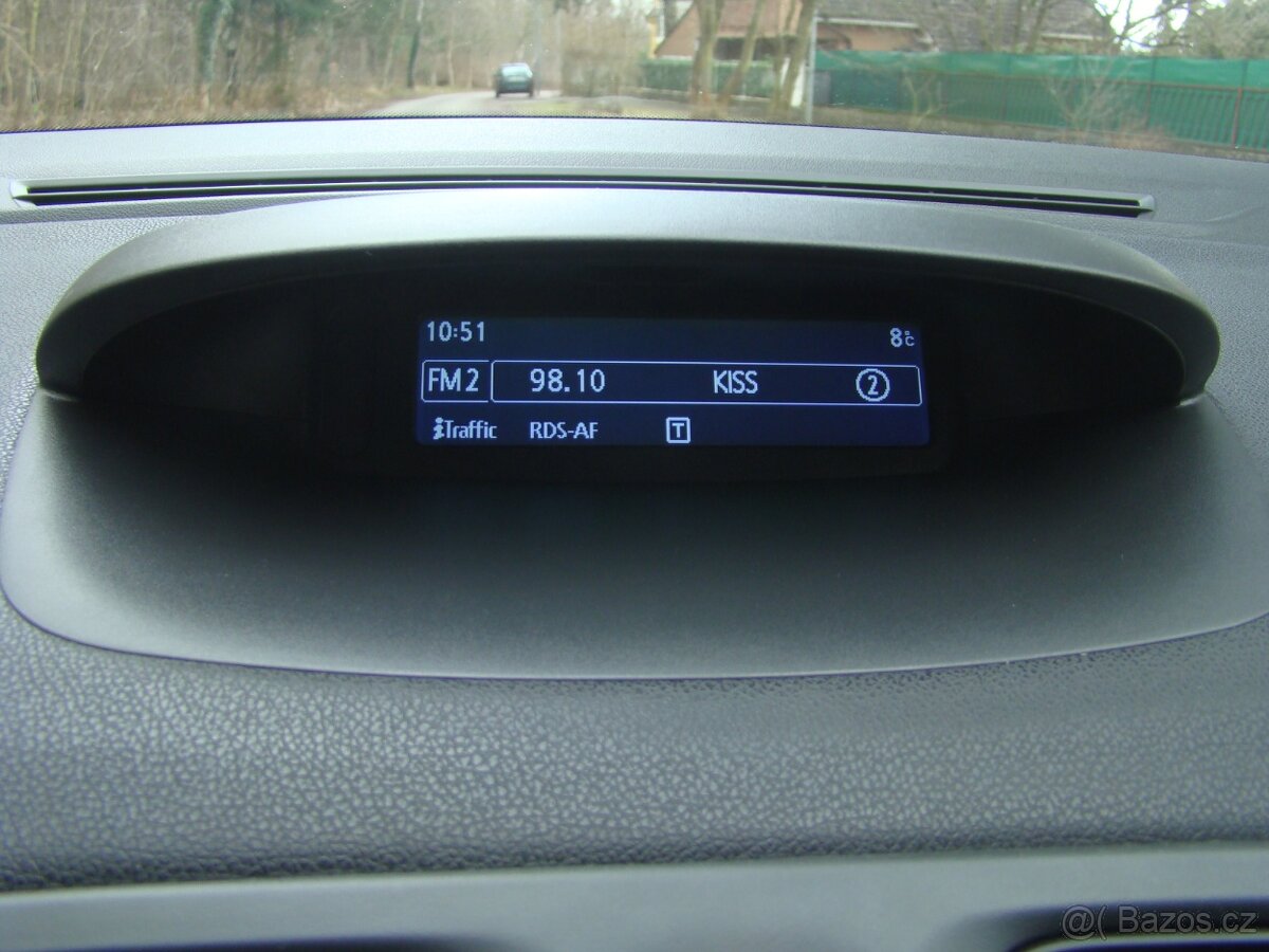 Renault Fluence 1.6i 16v KLIMA - 13