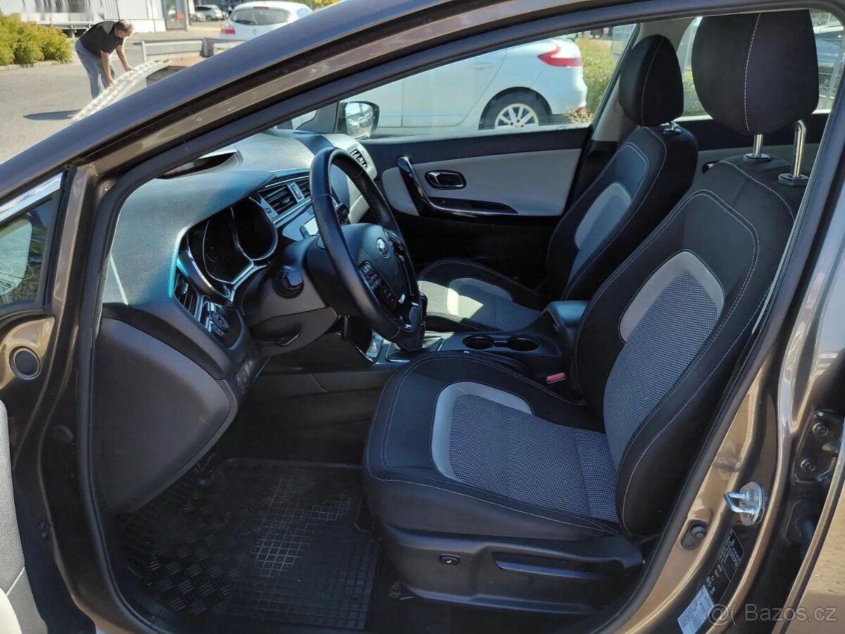 Kia Cee´d, 1.6GDI 99KW 1.MAJ,EXTRA VÝBAVA - 13