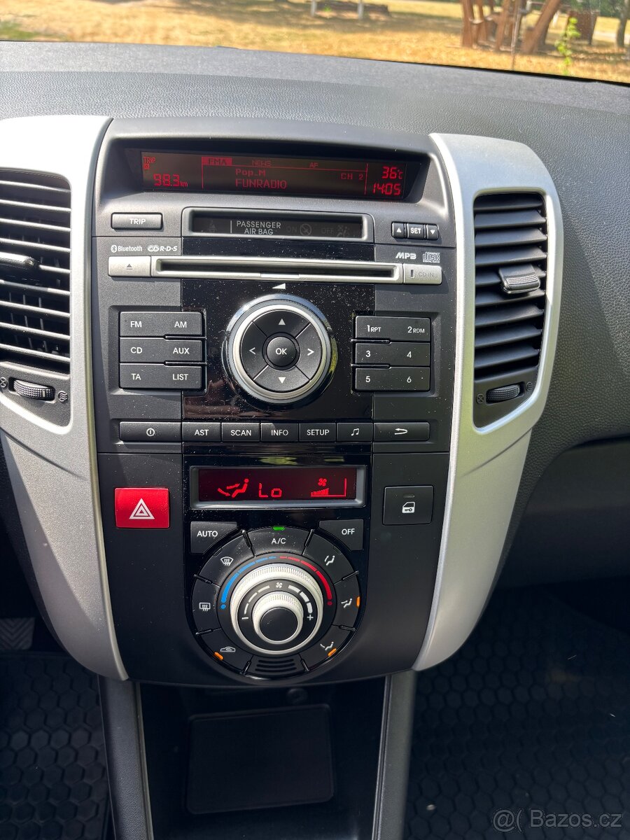 Kia Venga 1.4 CVVT EX ISG - 13