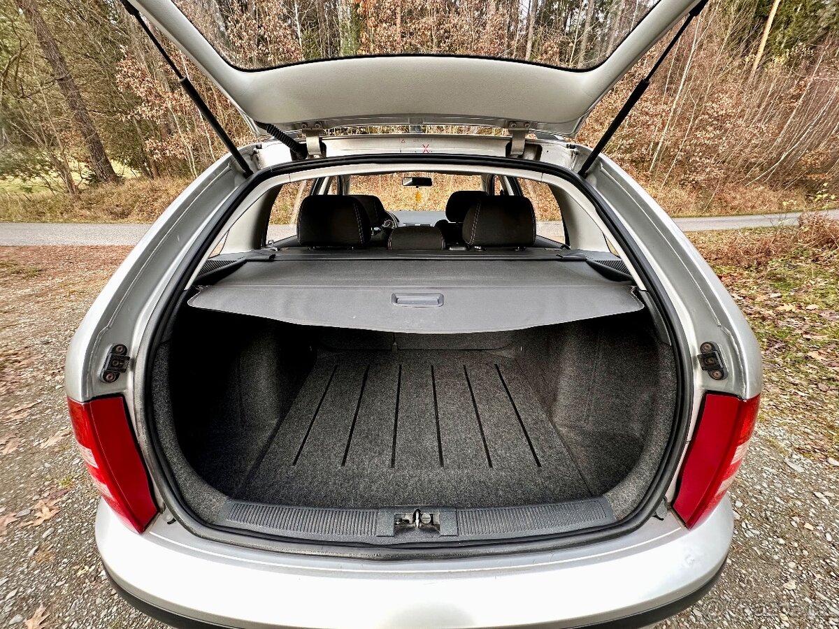 Škoda Fabia 1 1.4 16v 59kw SPORTLINE COMBI TZ - 13