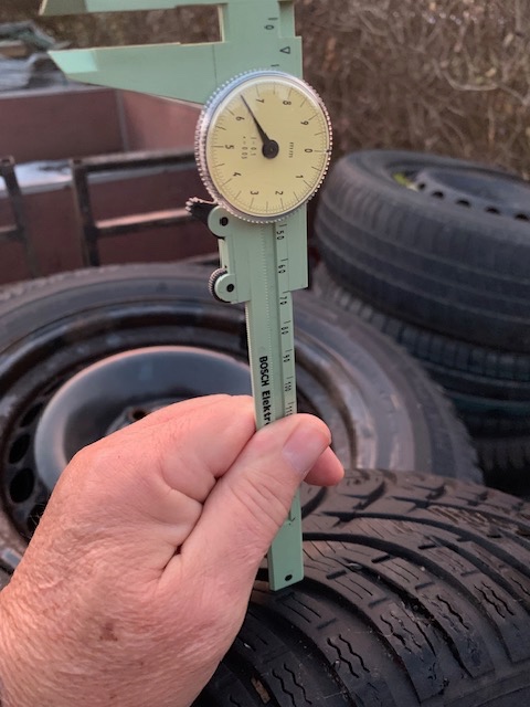 Prodám 4 ks zimních pneu Kleber Krisalp HP 3, 195/65 R15 - 13