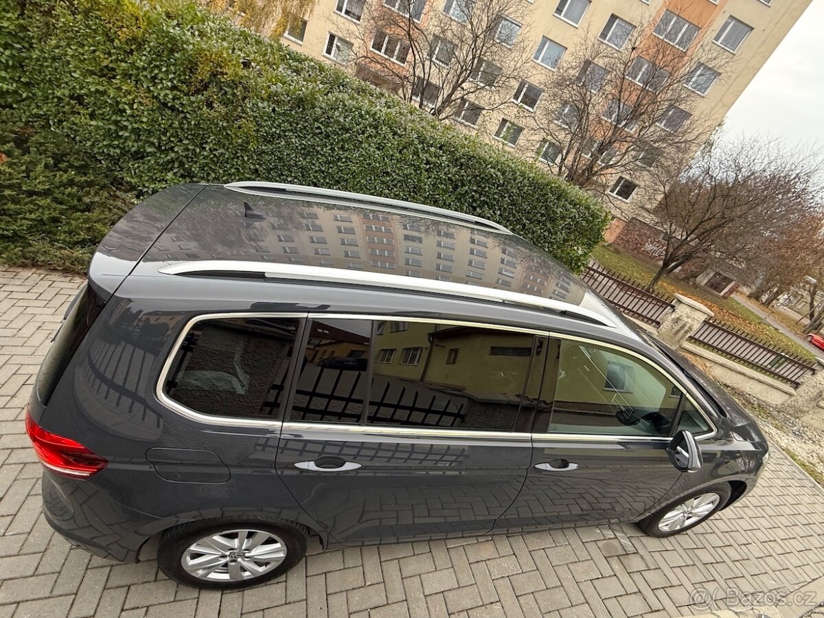 VW TOURAN 2,0TDi 110kW HIGHLINE DSG ACC NEZÁVISLÉ TOPENÍ - 13