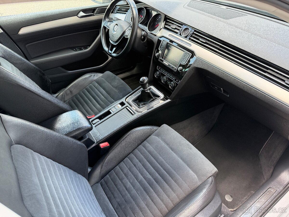 VW Passat B8 - 2.0 TDi 110kw - Highline - ACC - 13