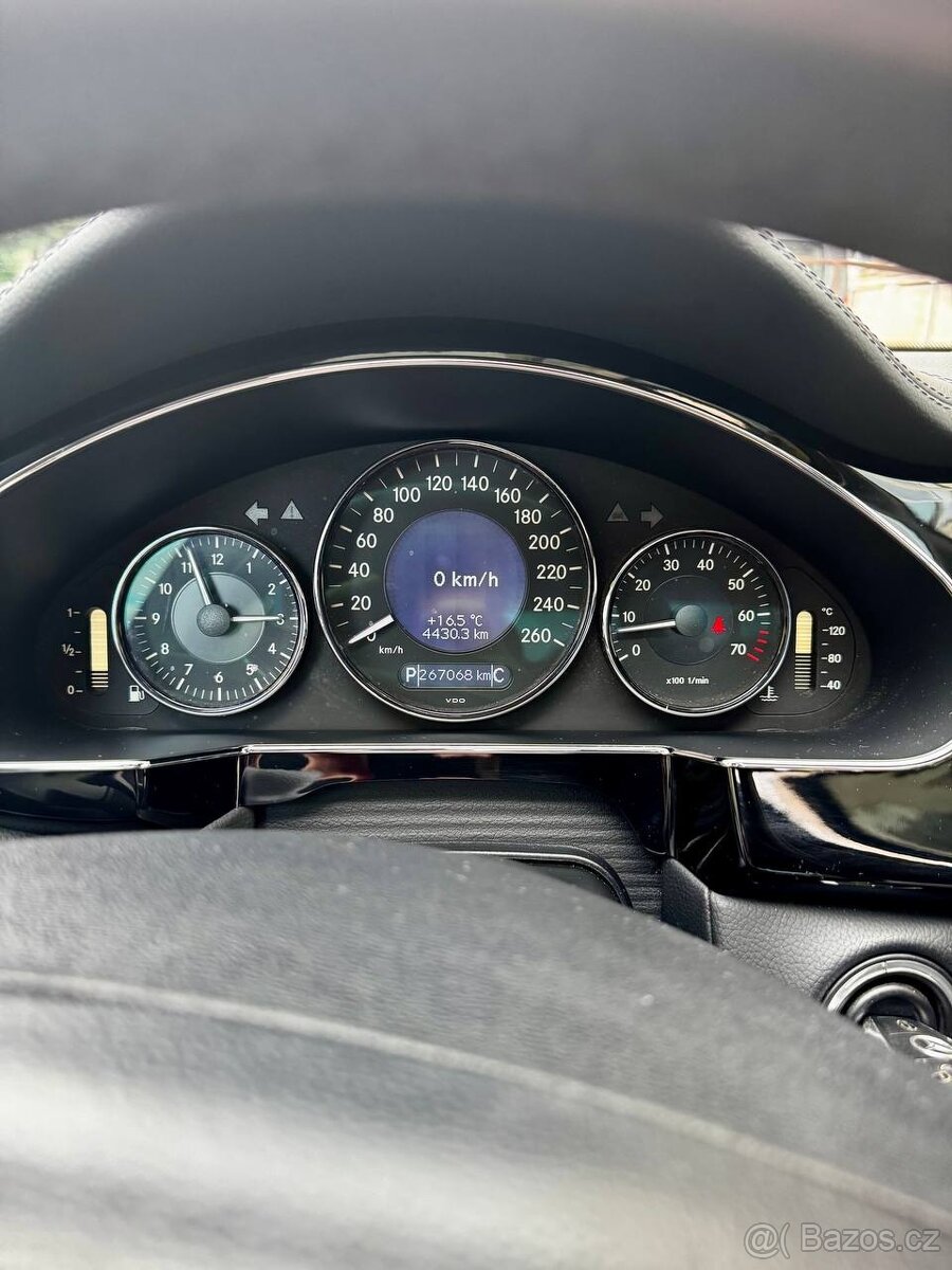 Mercedes Benz CLS 500 - 13