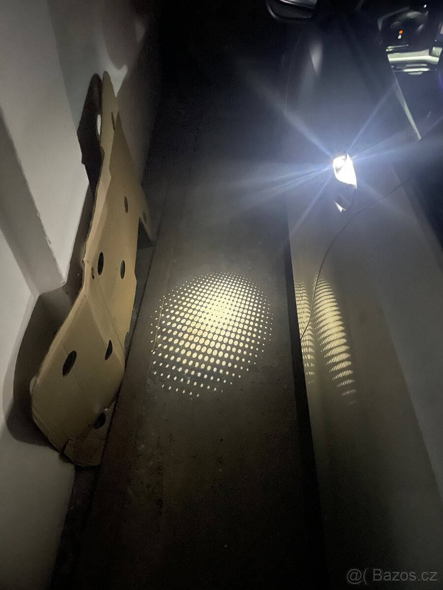 Vw Golf 8 Variant 2.tdi,85 kw,6q manuál - 13