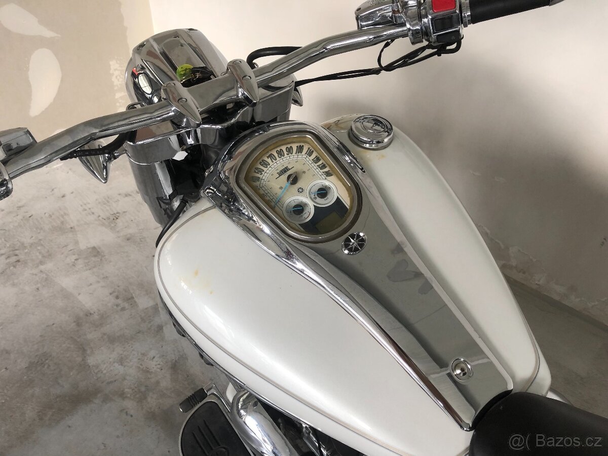 Yamaha XV 1900 Midnight Star - 13
