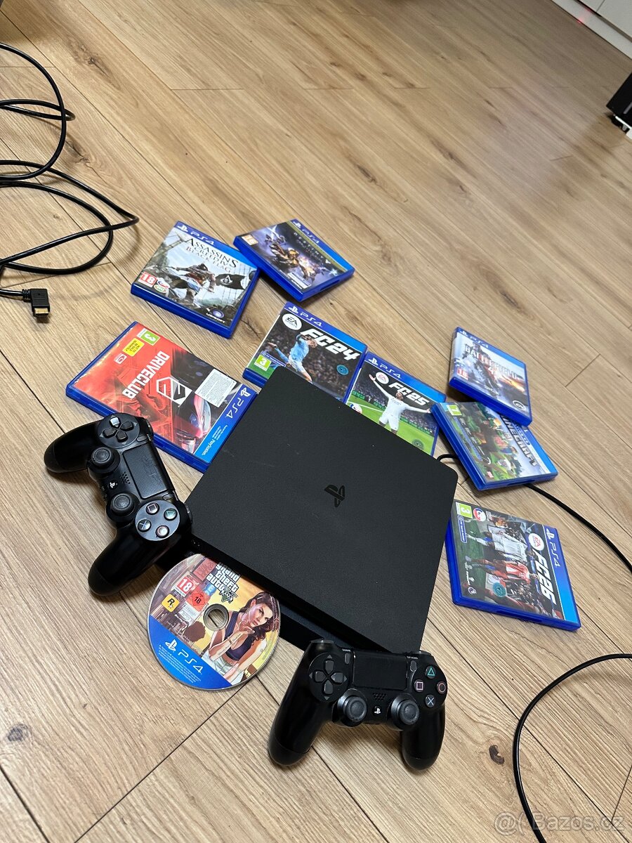 PlayStation 4 - 13