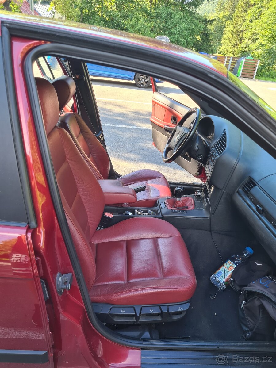 Bmw e36 320i sedan - 13