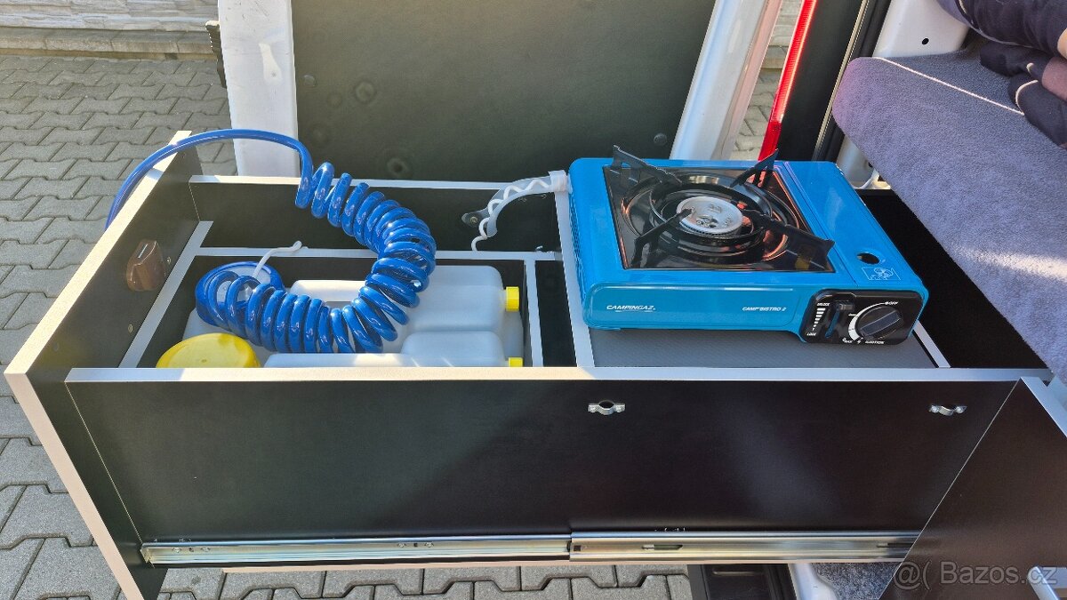 FORD TRANSIT CUSTOM - OBYTNÁ DODÁVKA CAMPER - 13