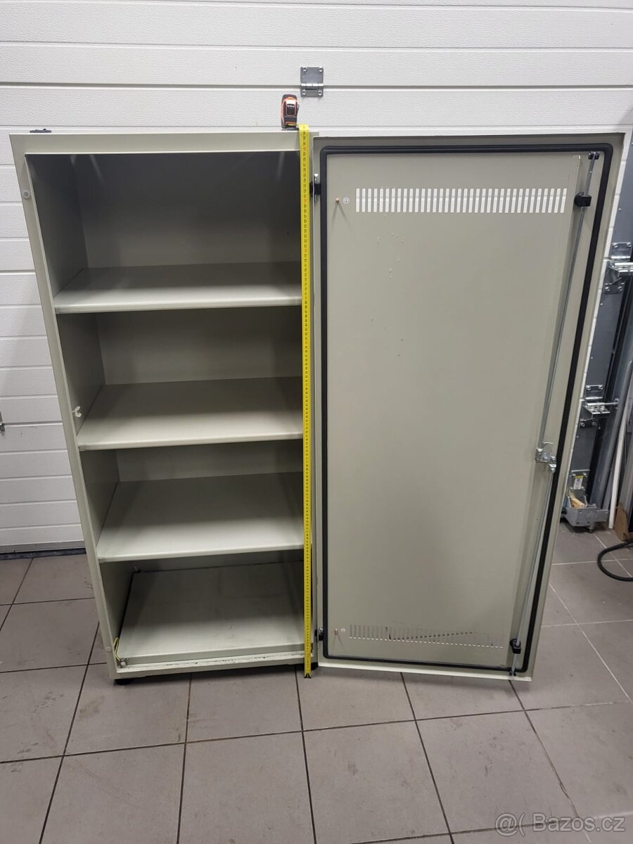 RACK skříň na technologii, baterie, akumulátory,... - 13