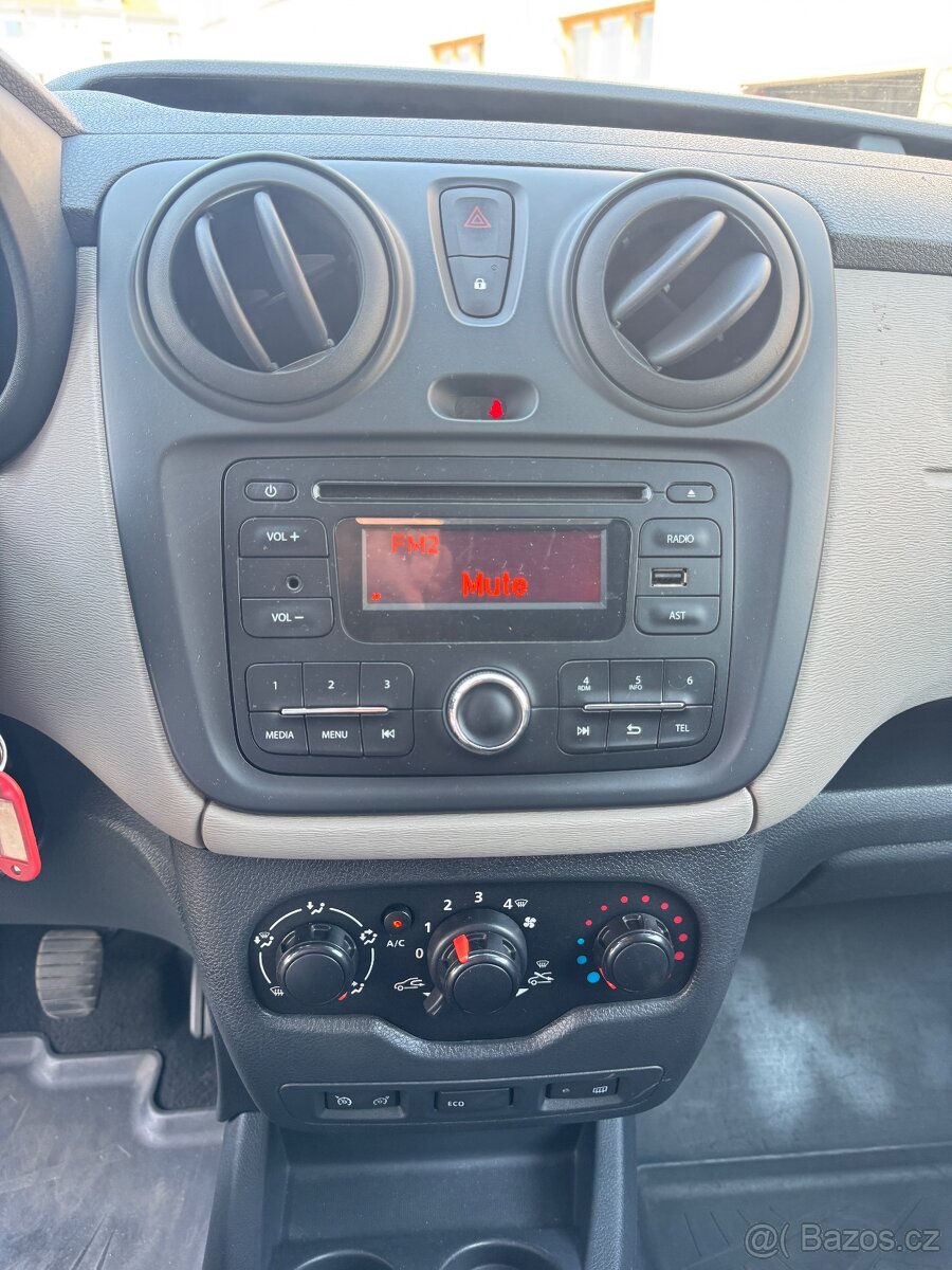 Dacia Dokker 1.6i Klima, tažné - 13