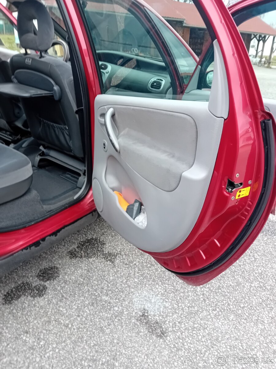 Citroën Xsara Picasso 1.6 HDI 16V - 13