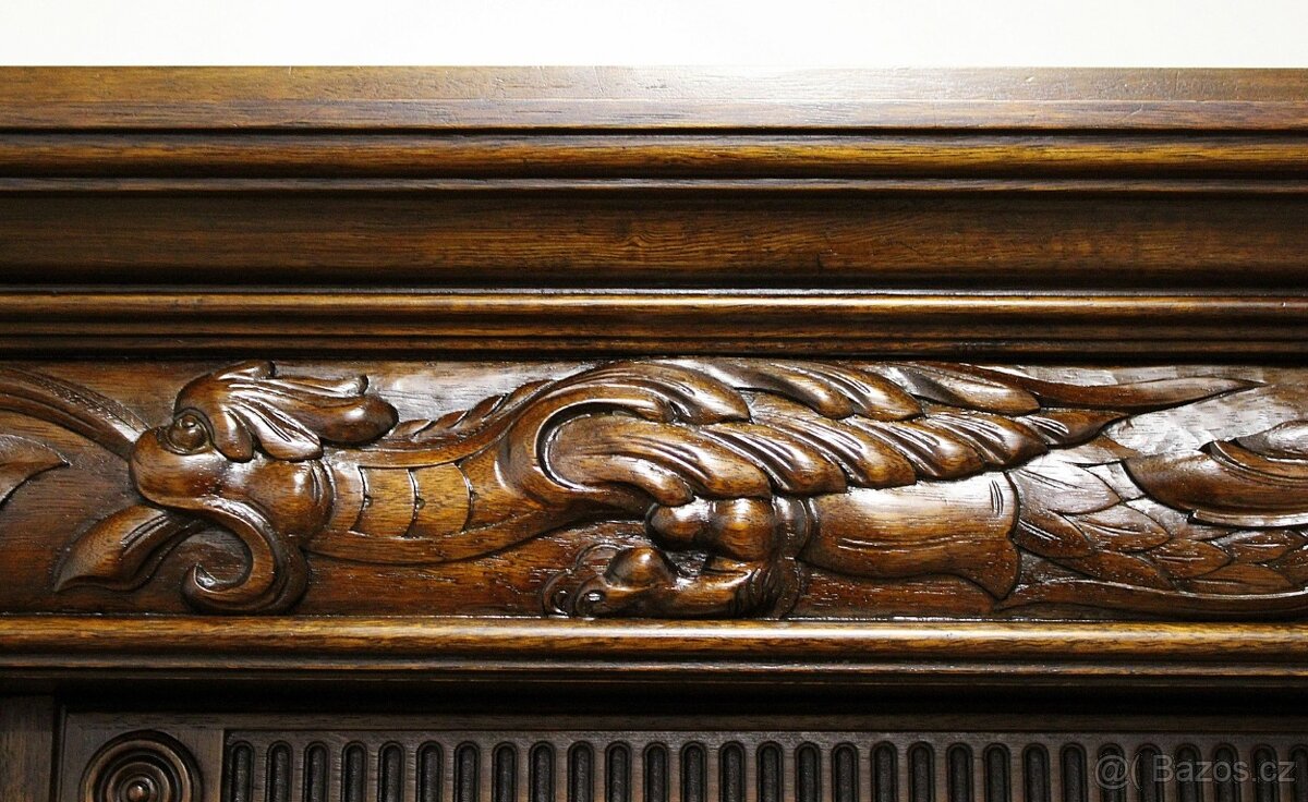 Starožitná neorenesanční knihovna s lavící - tlapy - 13