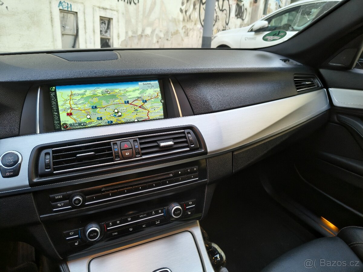 Bmw 530 d xDrive Combi - 13
