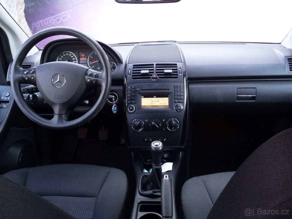 Mercedes-Benz Třídy A, 160 1,5i benzin - 13