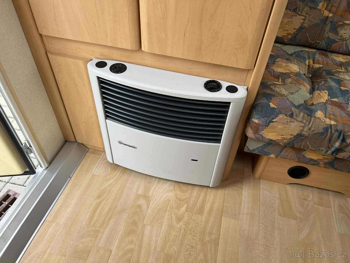 Hobby De Luxe 440 / 100 km/h/ Francouzská postel - 13