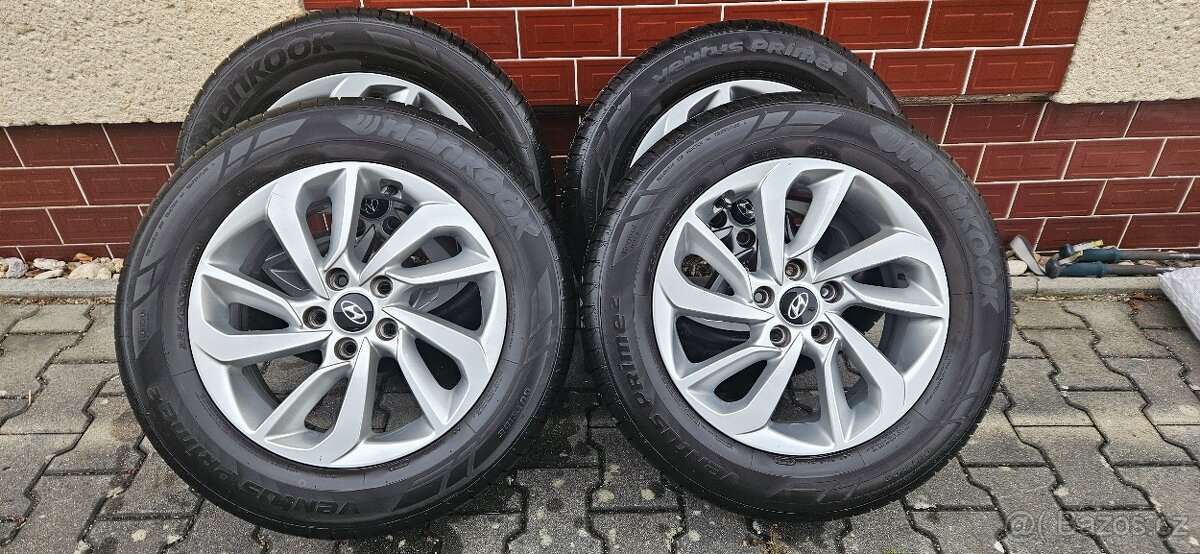 Hyundai Tucson 1.6 T-GDI, 66tis. km + zimní sada - 13