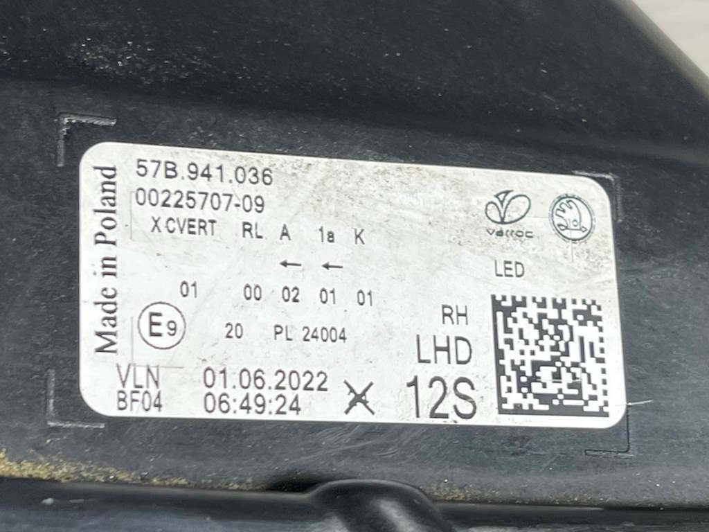 ŠKODA KAROQ světlo PP CRYSTAL LIGHTING 57B941036 - 13