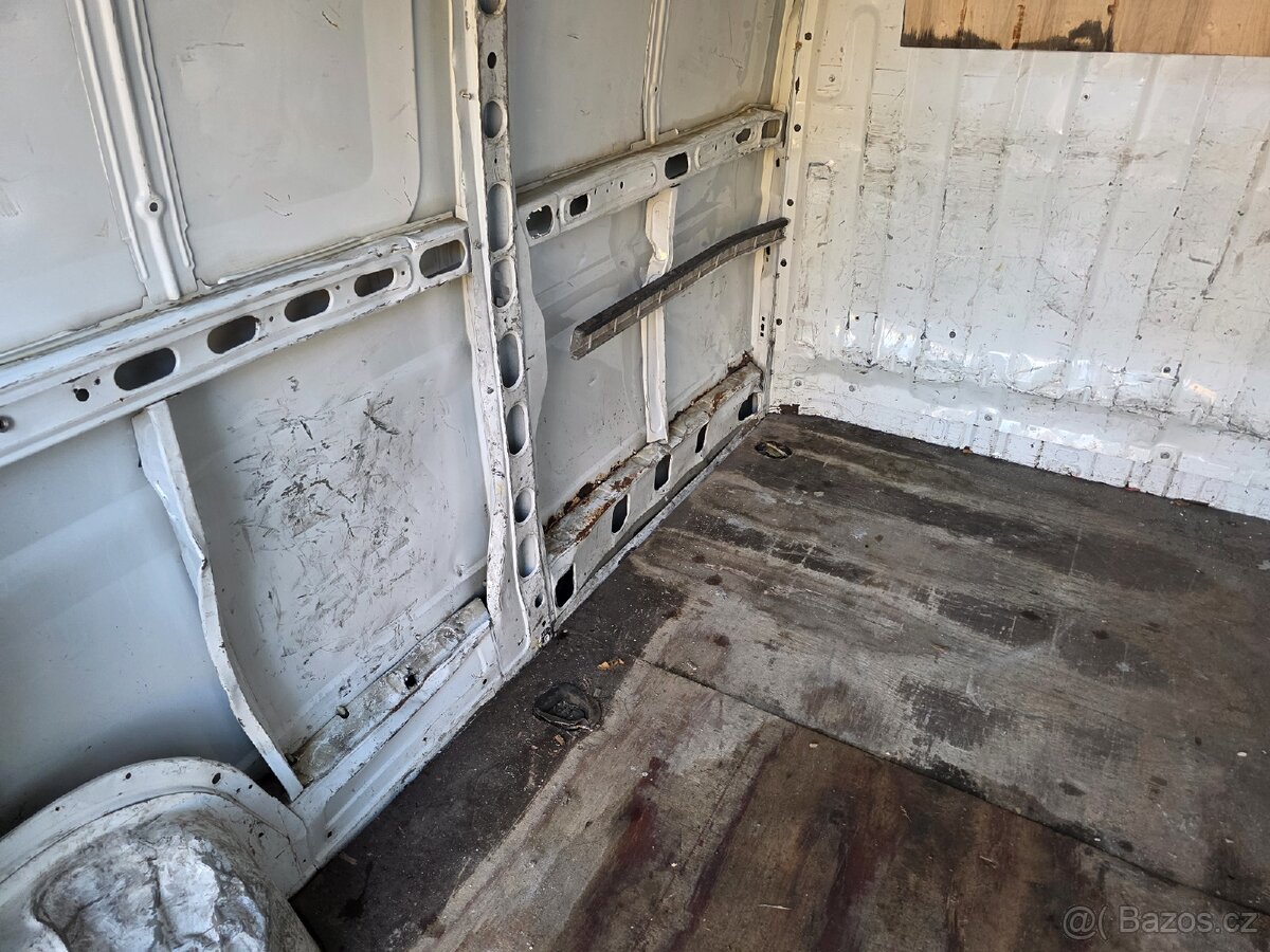 Renault Master 2.5DCI 6ti Klimatizace - 13