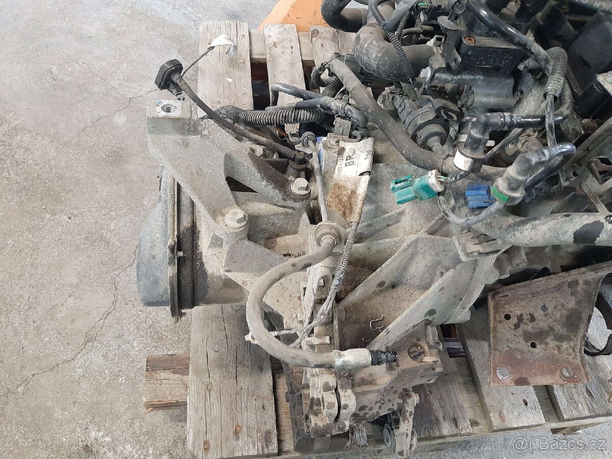 Ford focus 1.4i ll 2006 - 13