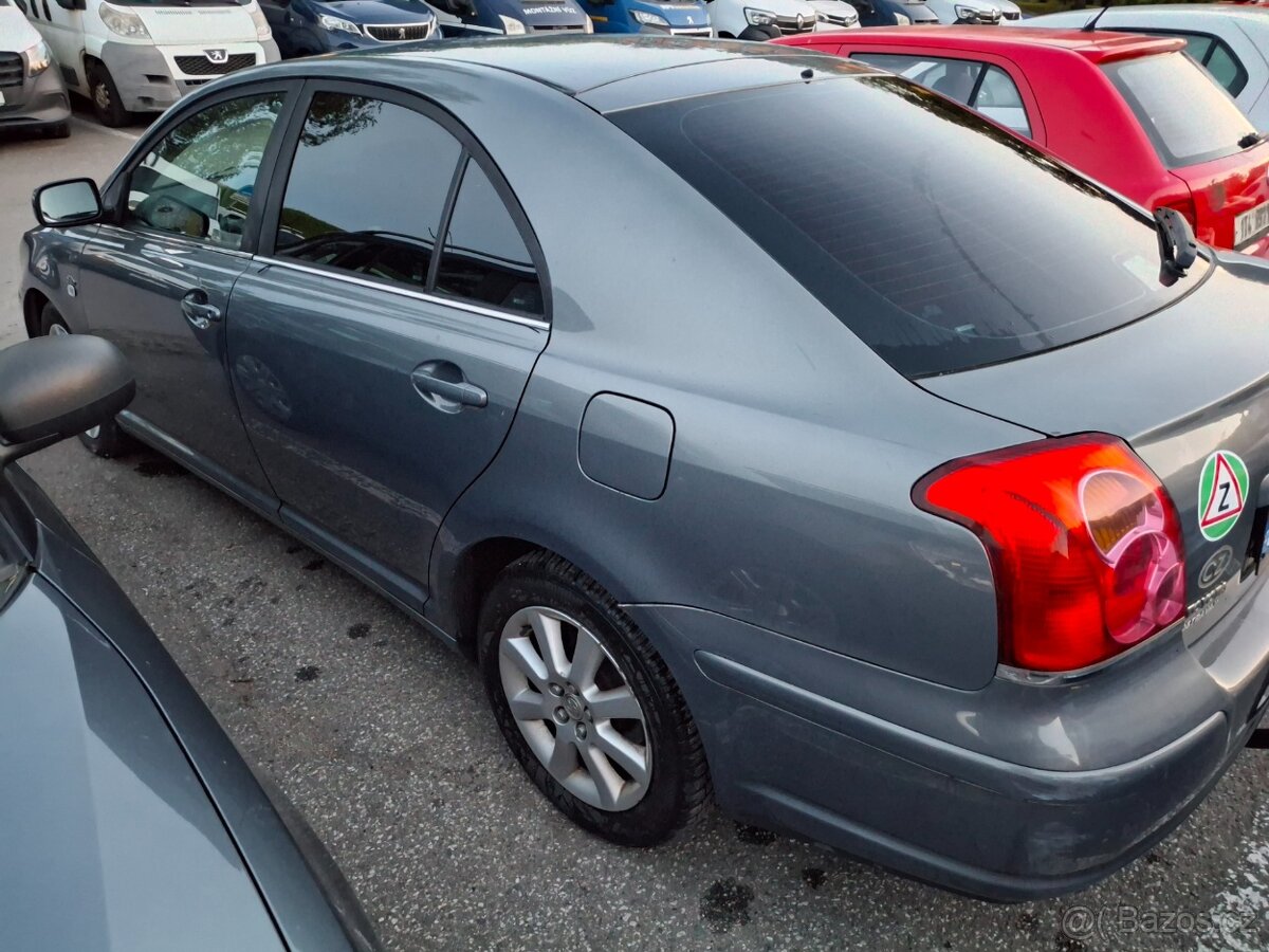 Toyotu Avensis 2.0 D-4D (85 kW) - 13