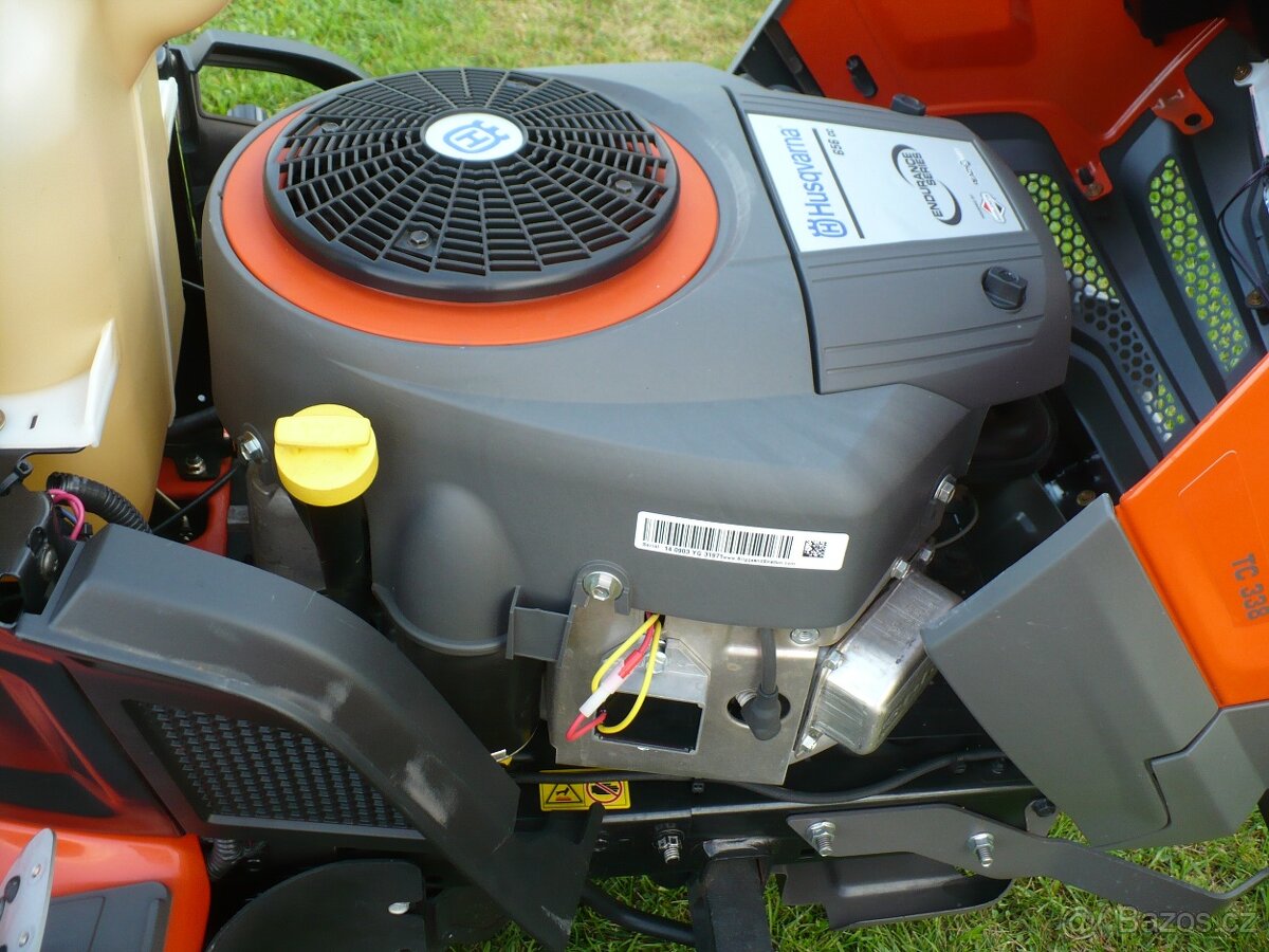 Zahradní traktor HUSQVARNA TC 338 - 13