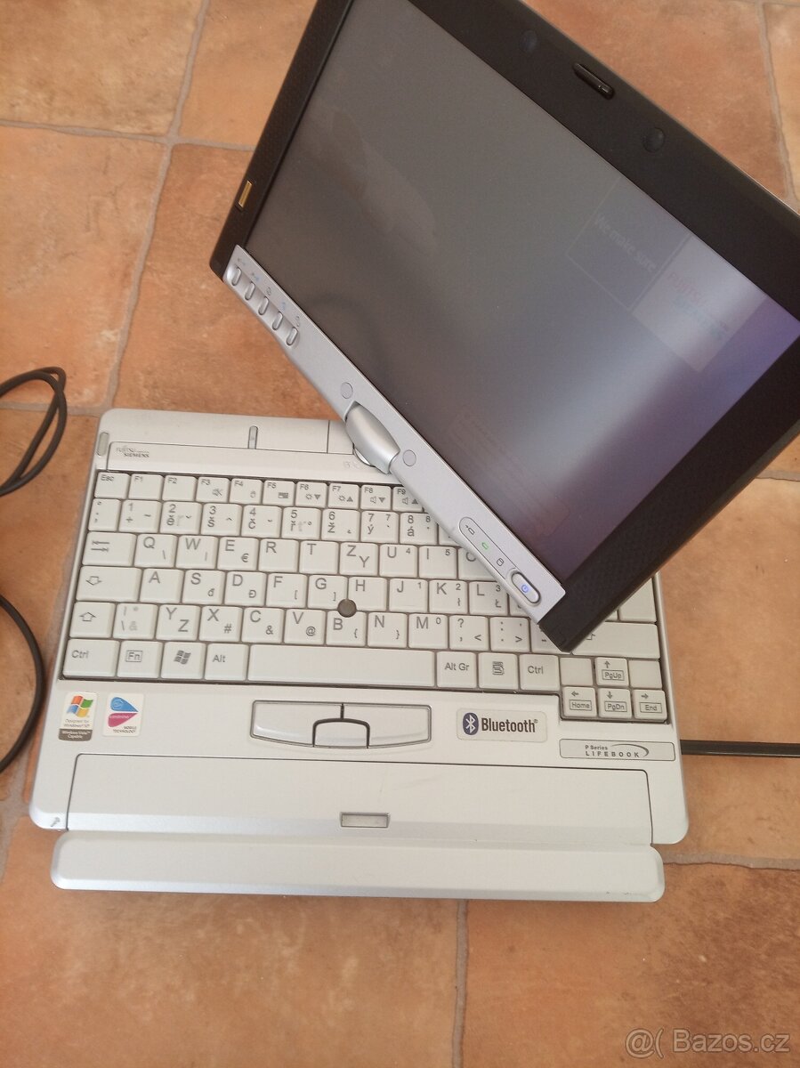 Prodám 2x dotykový mini PC tablet v jednom+led mini dataproj - 13