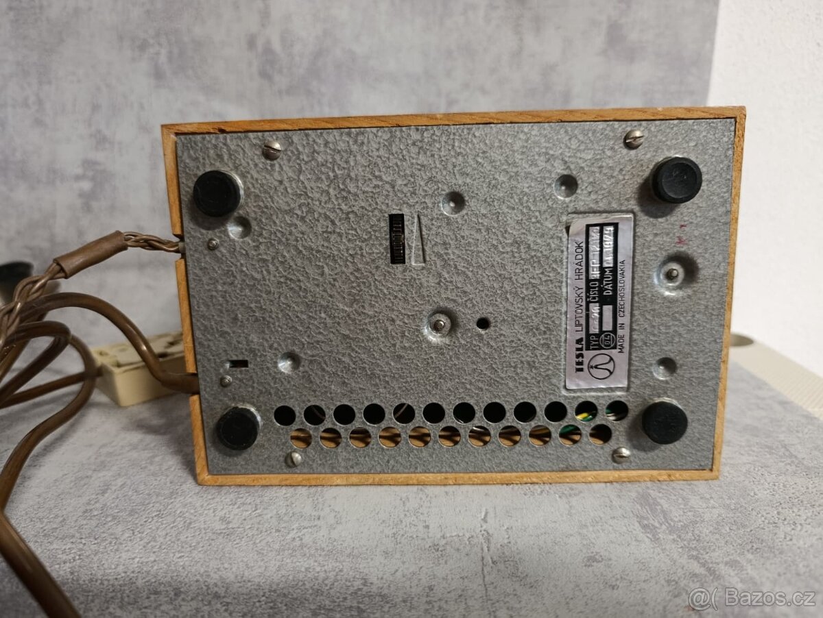 Starý telefon Tesla k dekoraci č.2 - 13