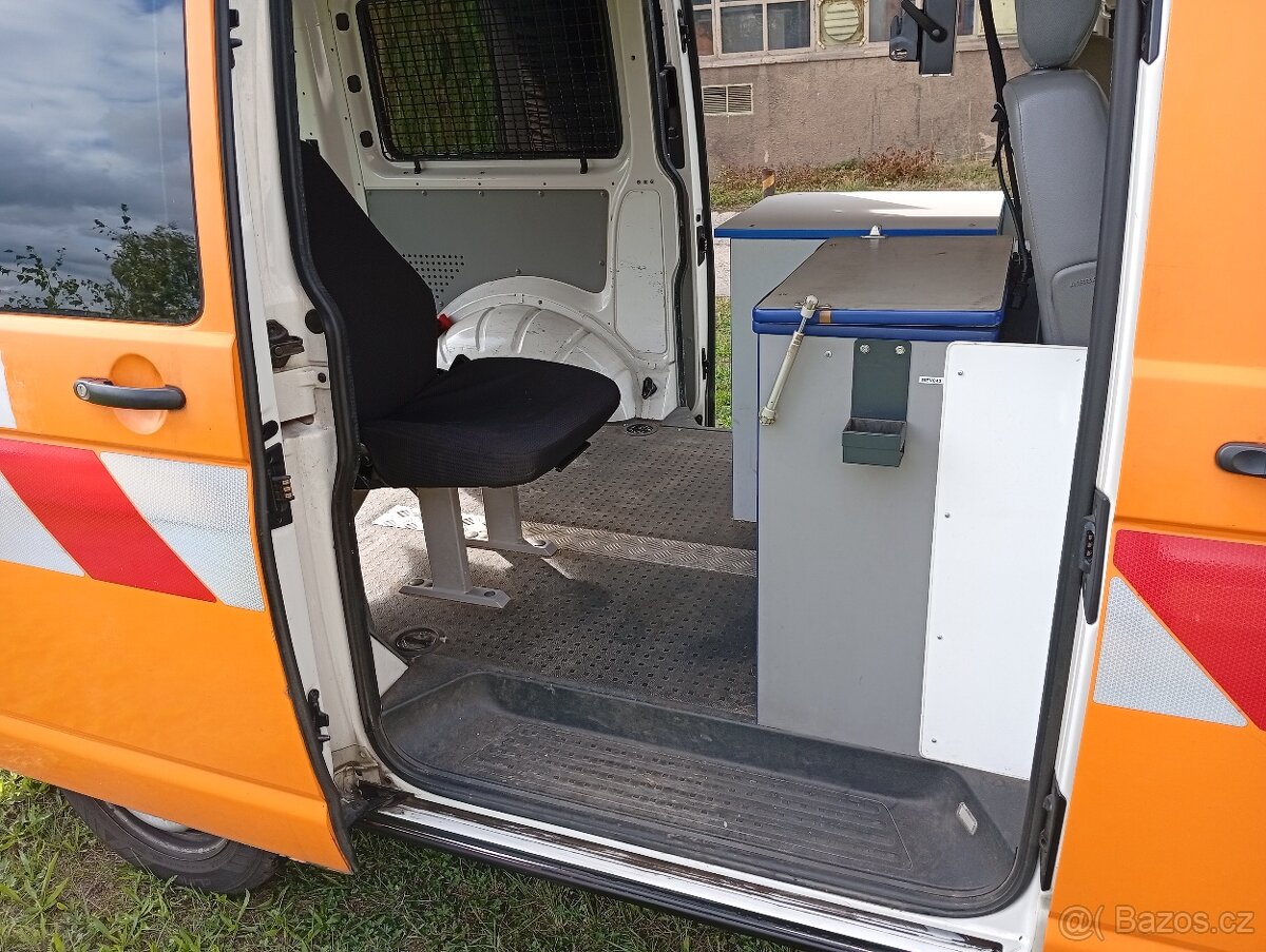 Volkswagen Transporter, 2.0 TDi (103 kw) - montážní vůz - 13