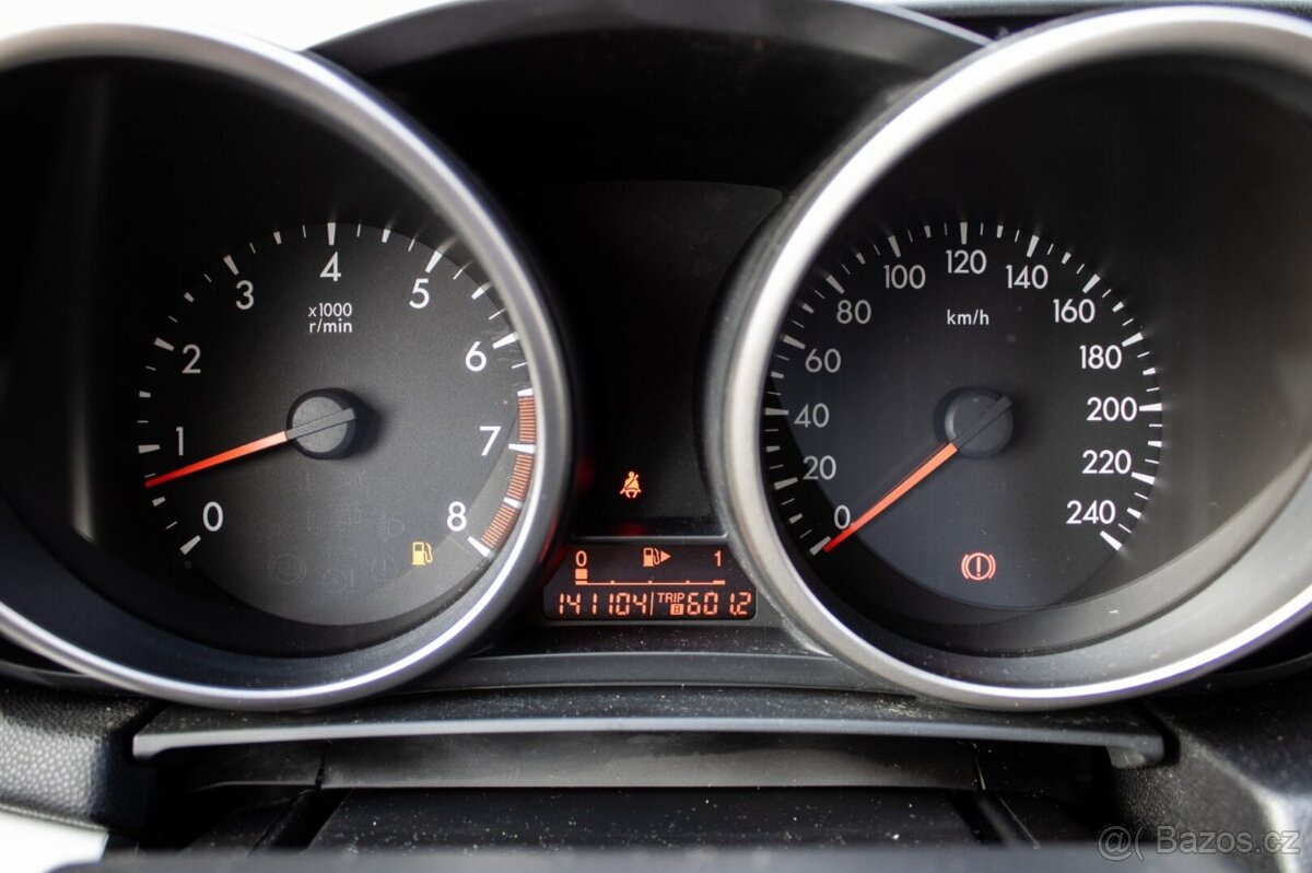 Mazda 3 1.6, 77kW (2010) - 13