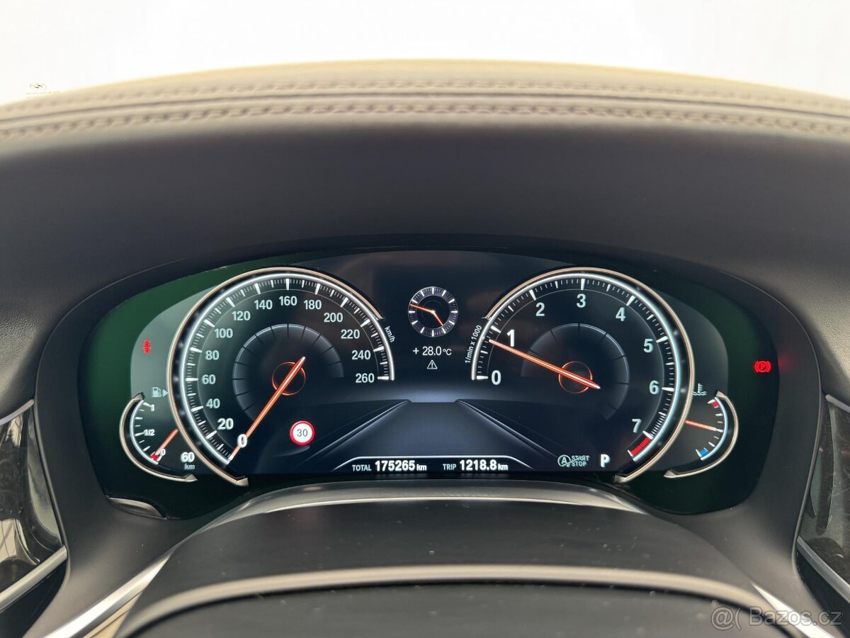 BMW Řada 7, 750iL V8 4-mistna 4x4 CZ - 13