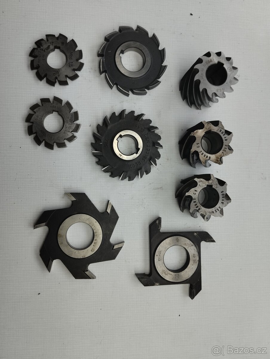 Válcové frézy a koník s hrotem - 13