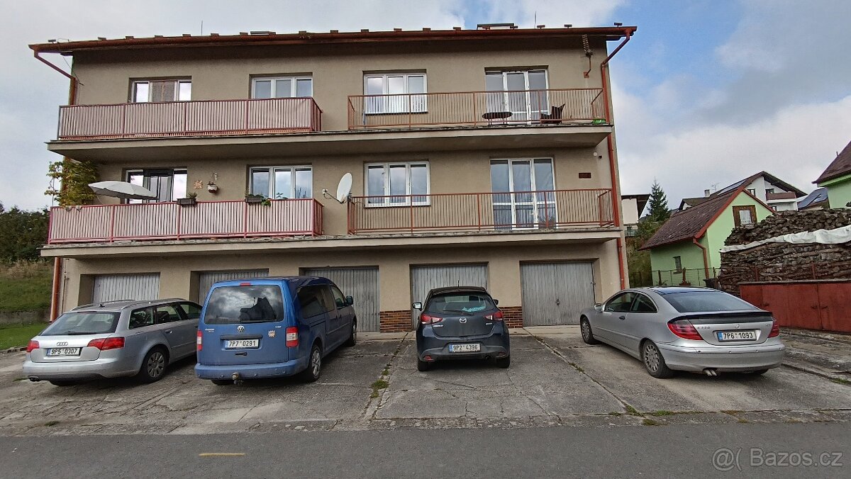 Byt 3+1 s balkonem a garáží ve Švihově - 13