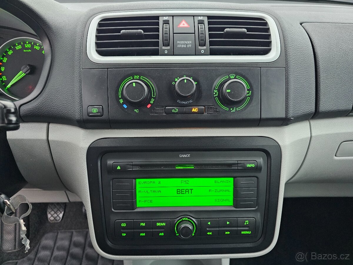 ŠKODA FABIA 1.2 44kW AMBIENTE,KLIMATIZACE,8x AIRBAG,AUX - 13