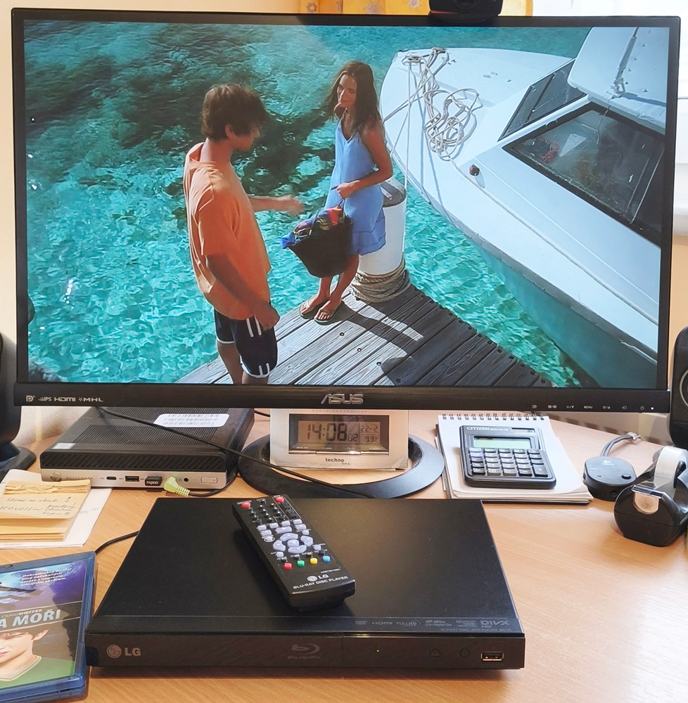 Blu-ray, DVD přehrávač LG BP125 - Super stav - 13