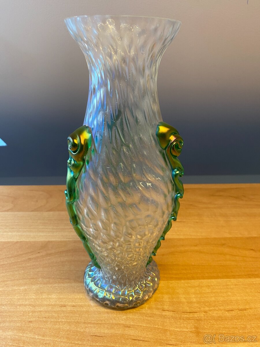 Sběratel nabízí staré secesní vázy - 13