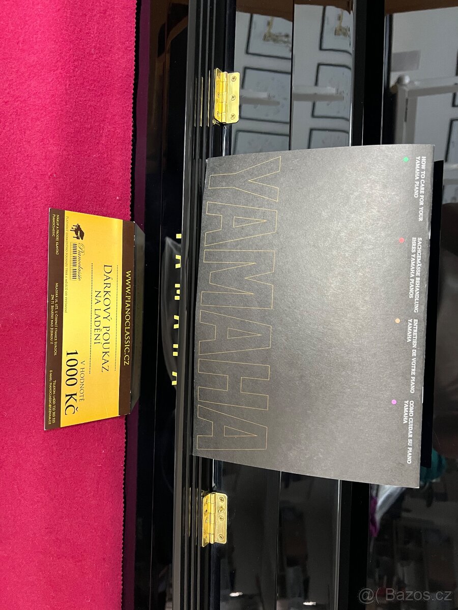 Yamaha B1 se zárukou 5 let, včetně židle. Doprava zdarma - 13