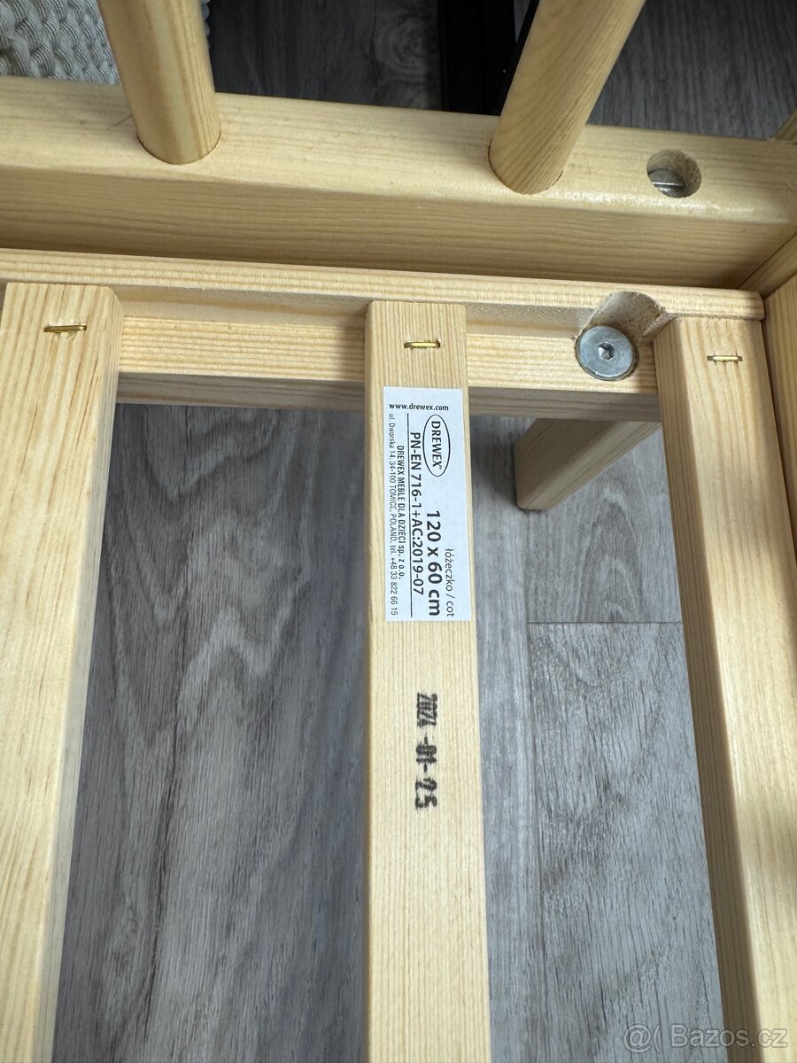 Dětská postýlka + rošt + matrace - 13