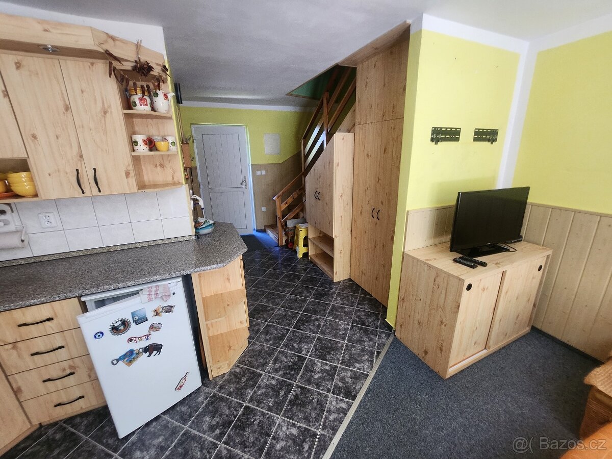 Prodej chaty k celoročnímu užívání v Rokli-Hradec - 13