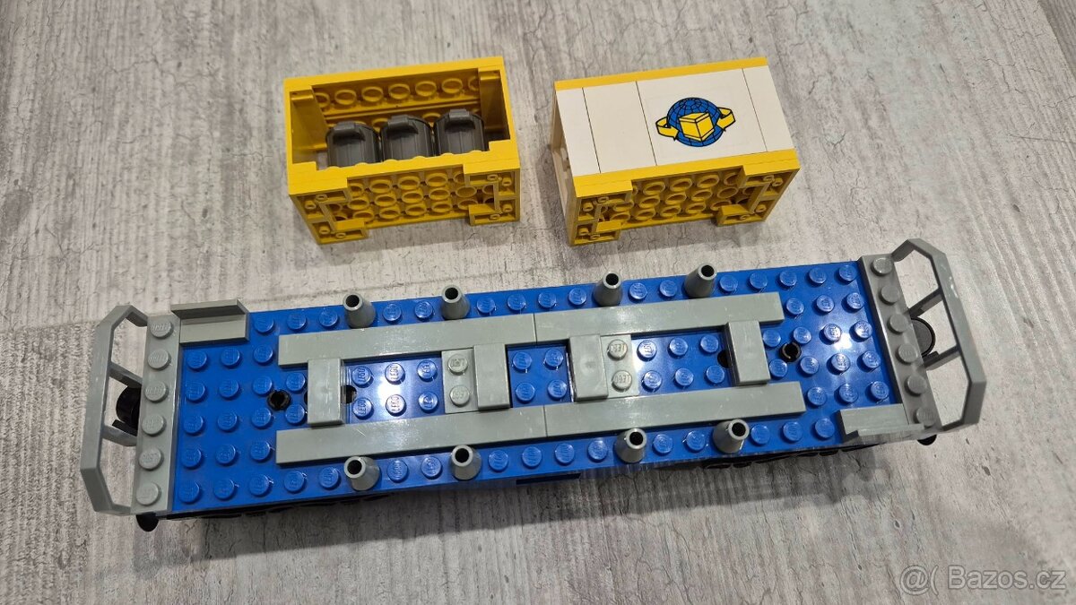 LEGO 4555 9V Train - Cargo Station - 13