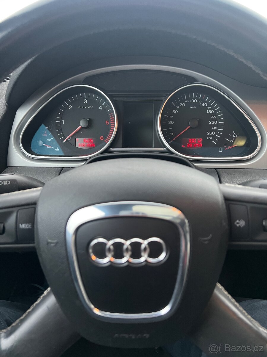 Audi Q7 4.2 TDI - 13