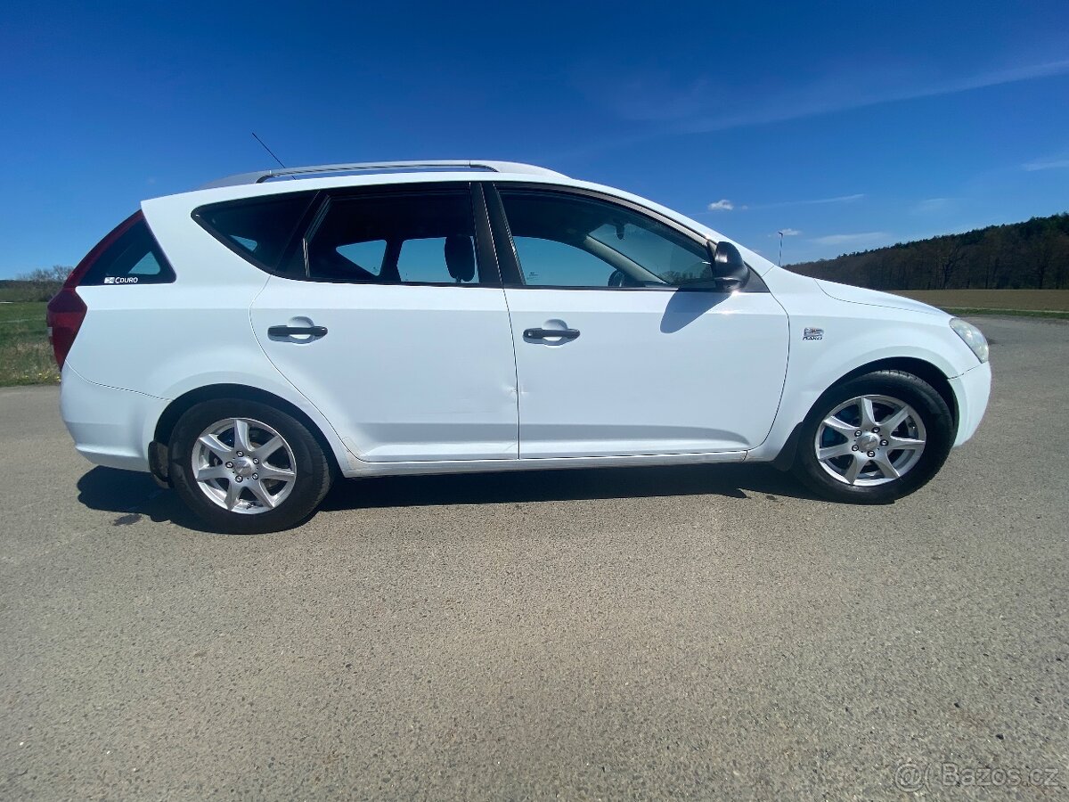 Kia ceed 1,4 combi 2009 - 13