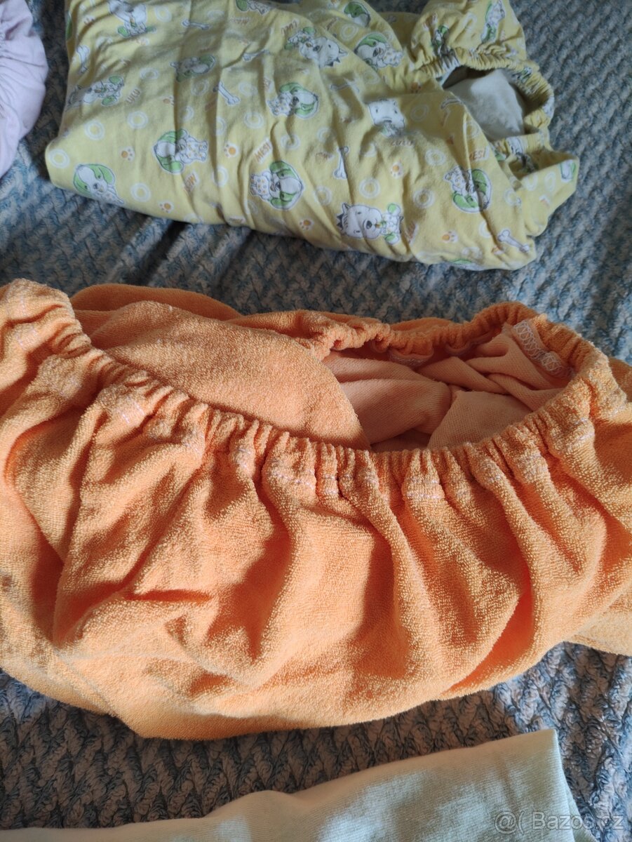 Matrace (nová) 60x120cm + 5x prostěradlo + mantinel - 13