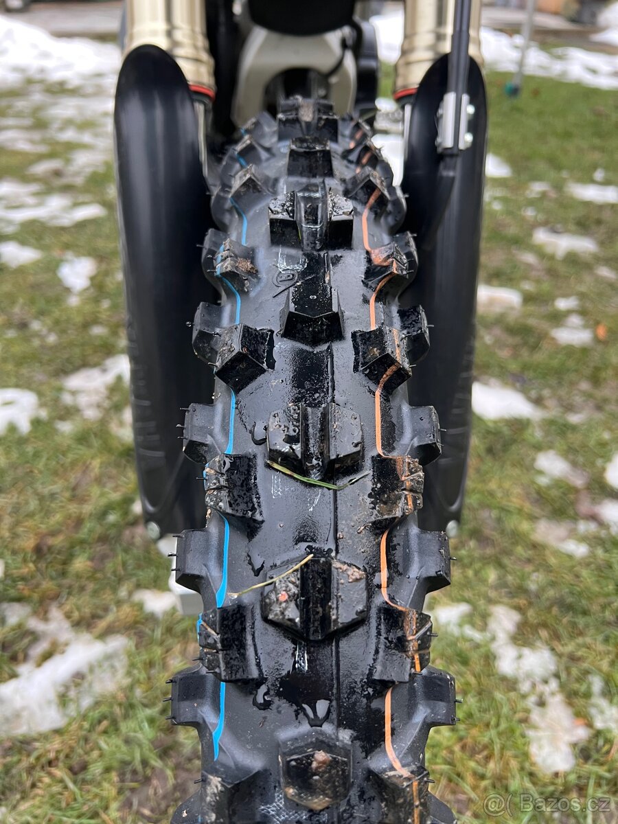 Yamaha YZ125 2022 Monster edice 23mth - 13