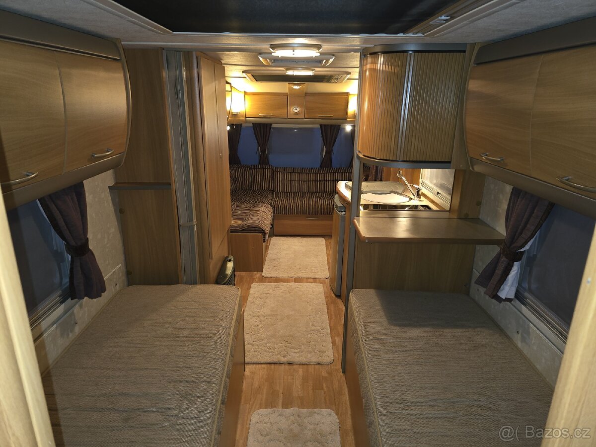 Karavan Swift Conoueror 655 Lux Pro 4/5 osob Pojezd - 13