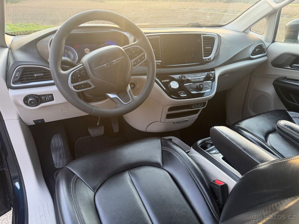 Chrysler Pacifica 3,6 Pentastar Radar RU 2023 DPH - 13