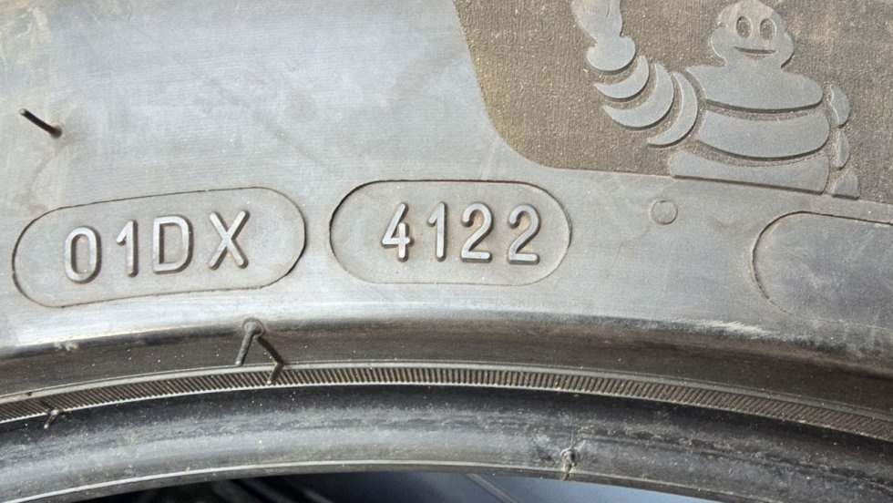 Letní pneu 255/40/20 Michelin - 13