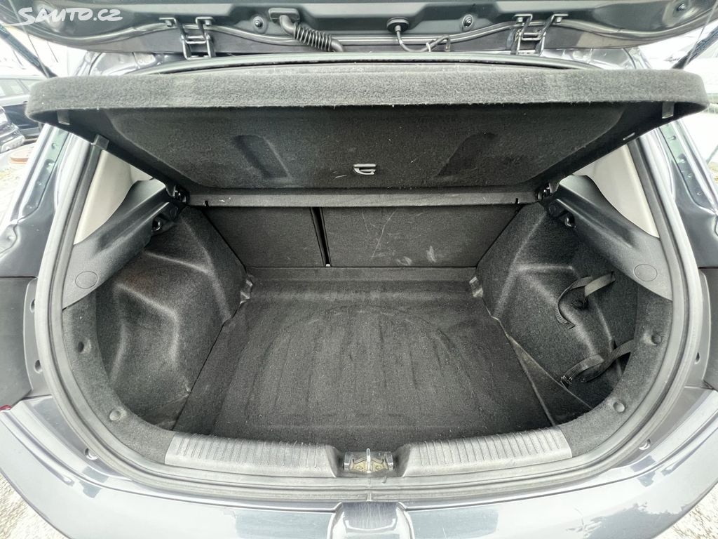 🚗 Kia Ceed 1.6CRDi KLIMA ALU KOUPENO V ČR - 13