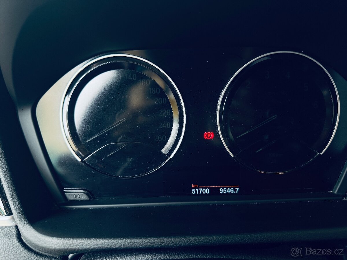 BMW X1 sDrive 18i - 13